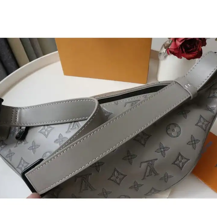 Official Brother Sam 2206DJ0048 LV Bag 0704